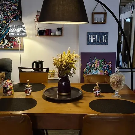Homestay Spacieuse Chez L'habitant Dans Le Coeur Historique De La Ville Liege